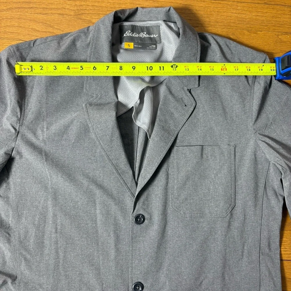 Eddie Bauer Men's 48T Gray Travex Tech Pocket Sport Coat Unlined Packable Blazer